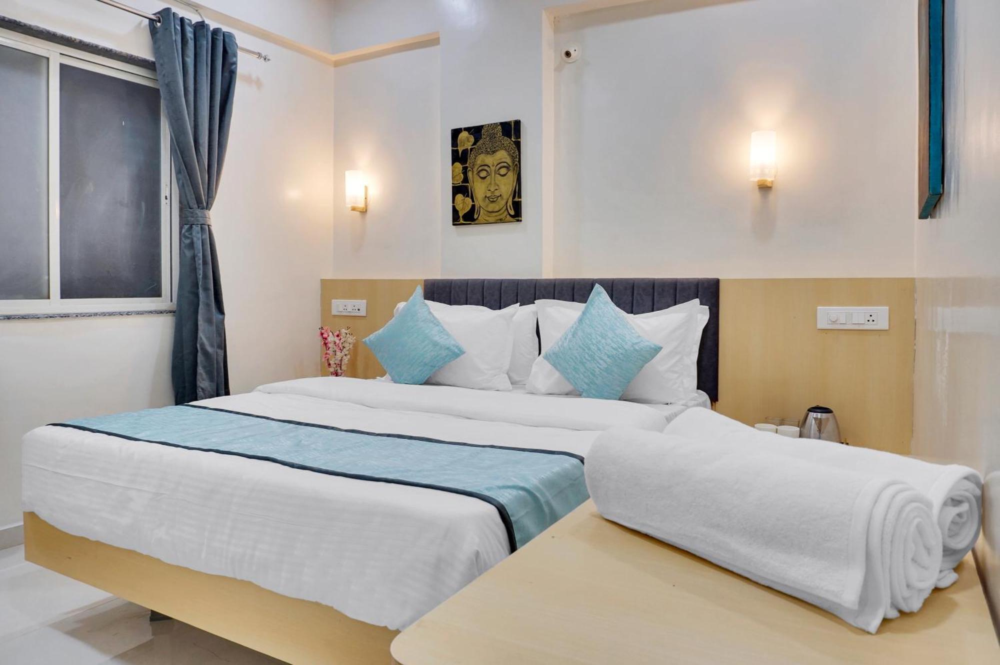 Urban Hometel ปูเน่ ภายนอก รูปภาพ