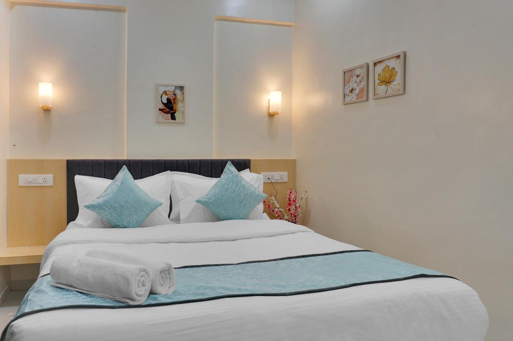 Urban Hometel ปูเน่ ภายนอก รูปภาพ