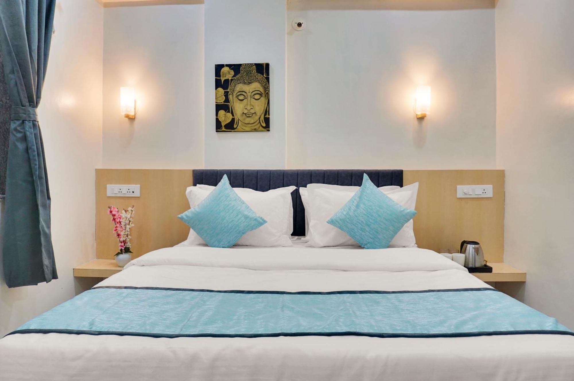 Urban Hometel ปูเน่ ภายนอก รูปภาพ